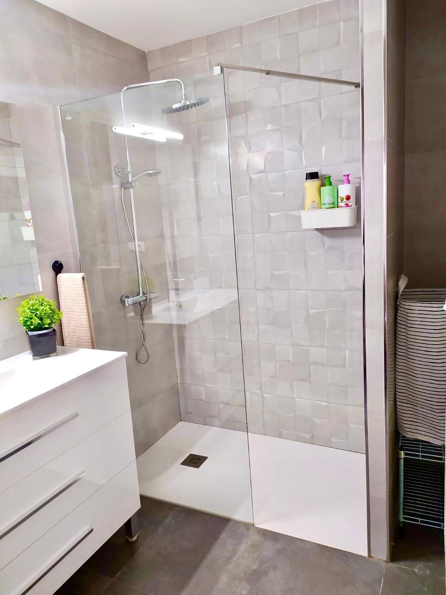 Amplio Apartamento Con Dos Patios Gijón Dış mekan fotoğraf